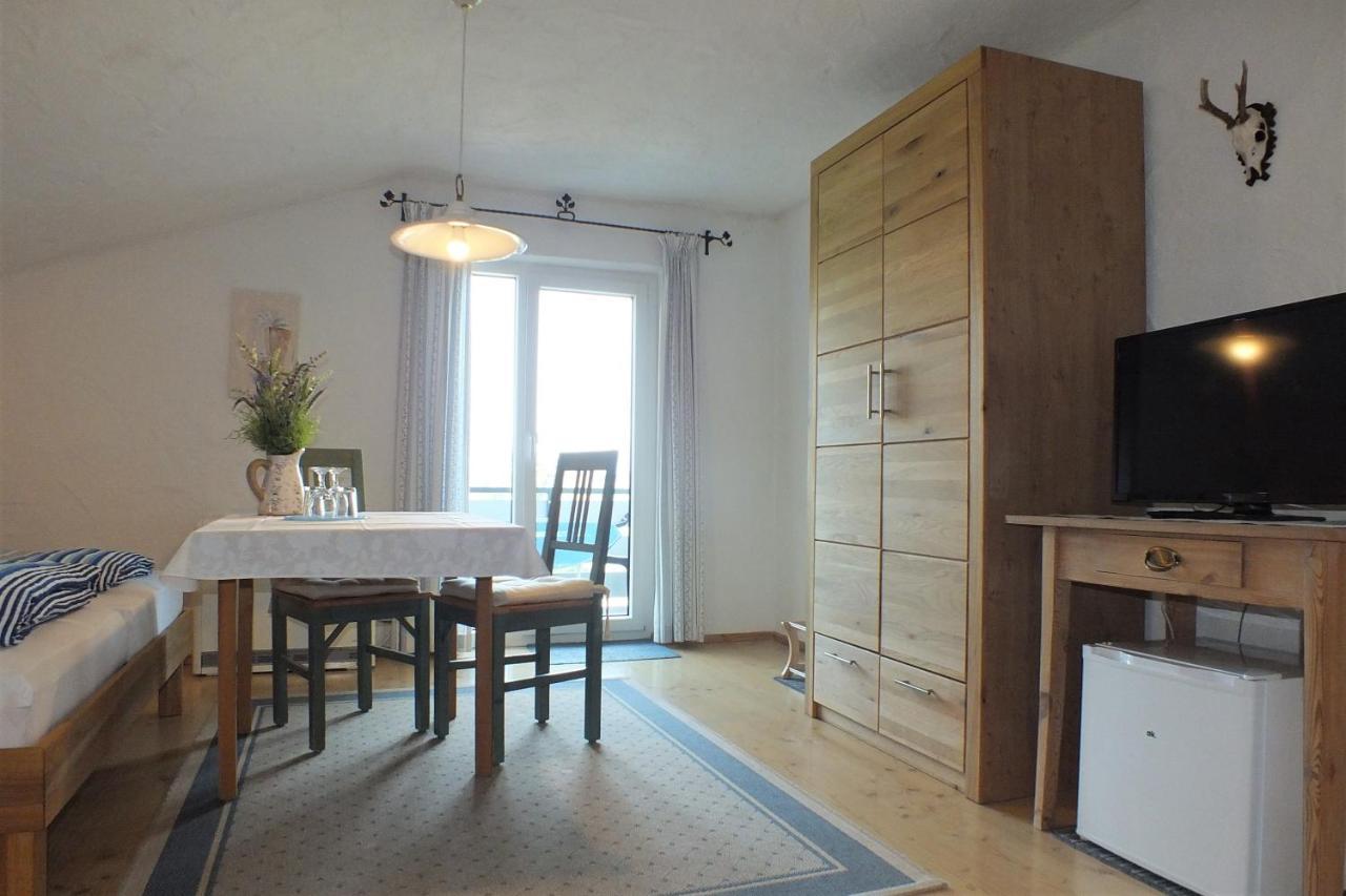 Haus Chiemseeblick Ξενοδοχείο Grabenstätt Εξωτερικό φωτογραφία